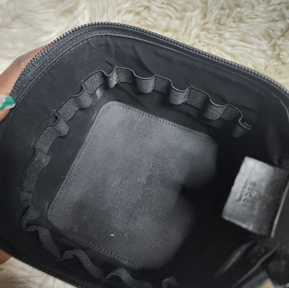 Gucci Vanity Leather And Canvas Bag - Picture 10 of 10